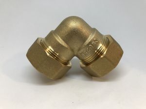 103. Koppling 28x28 Vinkel90º
